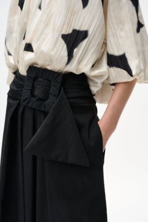 N1CA02-180 180 NOIR