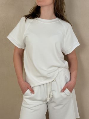 X6EFT047  WHITE